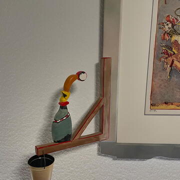 Unikat-Holzrahmen für „Der Wunderdoktor" von Simon Dittrich mit individueller Applikation